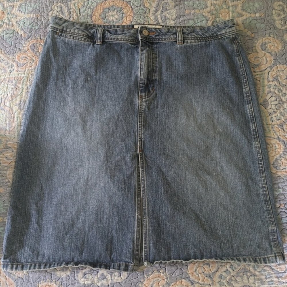 Old Navy Denim Skirt with Front Slit Size 16